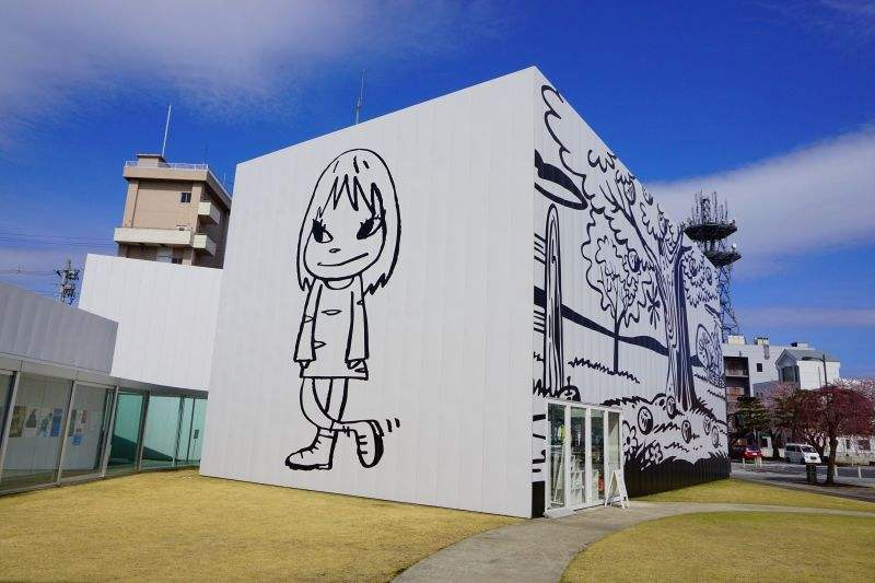 整棟墻體繪畫(huà)