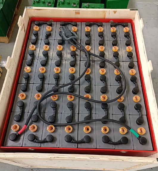 How to relocate the UPS power supply host and lithium-ion battery in the computer room?