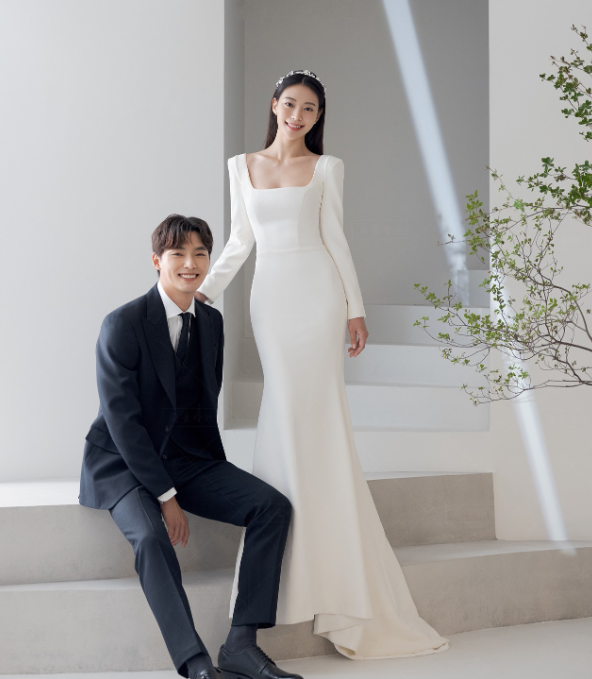 Wedding emcee competency requirements